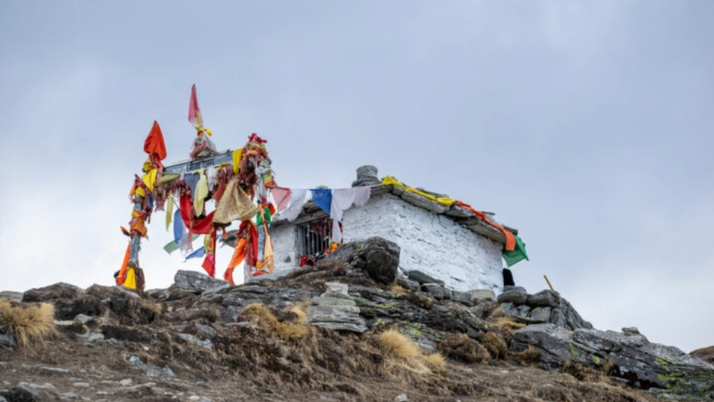 Chopta – Tungnath – Chandrashila Trek | Transfer To
Sitapur